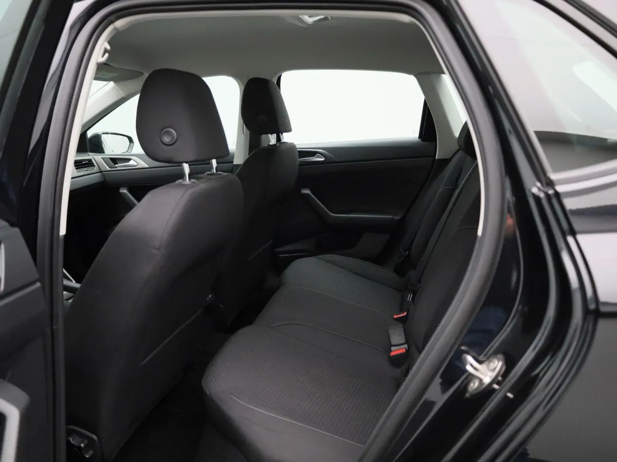 1.0 TSI Comfortline Business 95 PK| Origineel Nederlands | 1e Eigenaar | Navigatie | Parkeersensoren | Cllimatronic | Apple Carplay | Android Auto | Mobiel Draadloos Oplaadbaar
