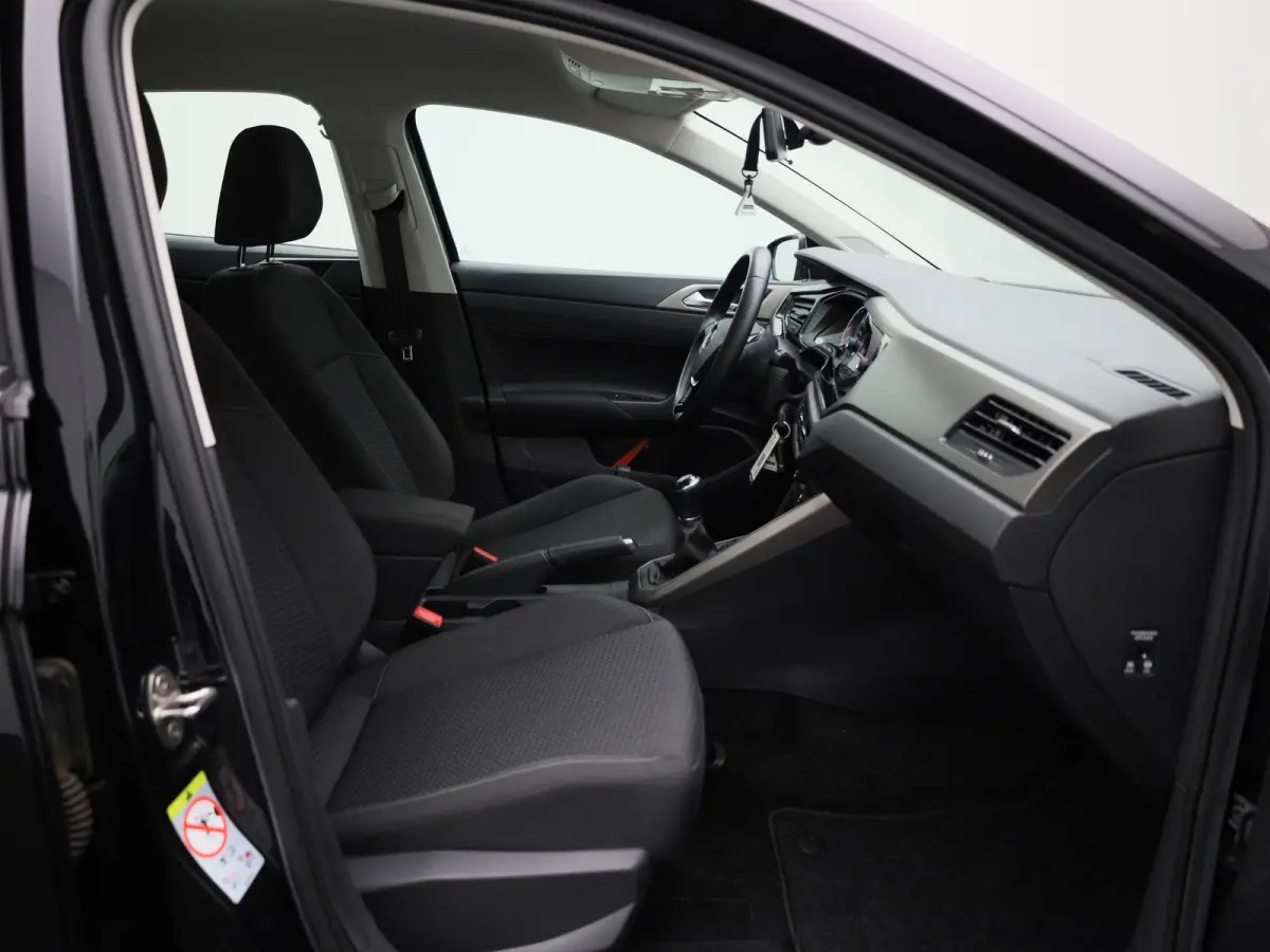 1.0 TSI Comfortline Business 95 PK| Origineel Nederlands | 1e Eigenaar | Navigatie | Parkeersensoren | Cllimatronic | Apple Carplay | Android Auto | Mobiel Draadloos Oplaadbaar