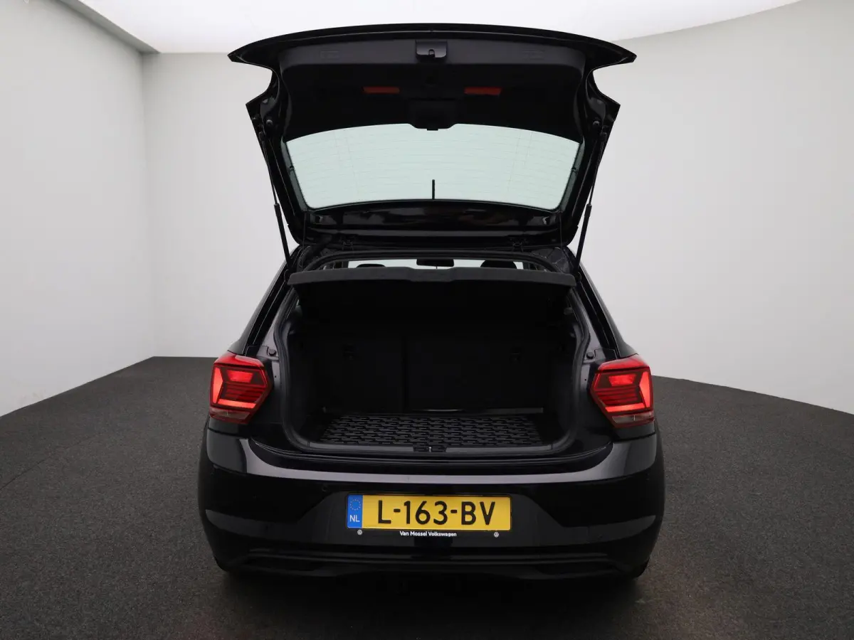 1.0 TSI Comfortline Business 95 PK| Origineel Nederlands | 1e Eigenaar | Navigatie | Parkeersensoren | Cllimatronic | Apple Carplay | Android Auto | Mobiel Draadloos Oplaadbaar