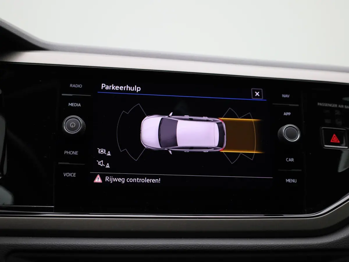1.0 TSI Comfortline Business 95 PK| Origineel Nederlands | 1e Eigenaar | Navigatie | Parkeersensoren | Cllimatronic | Apple Carplay | Android Auto | Mobiel Draadloos Oplaadbaar