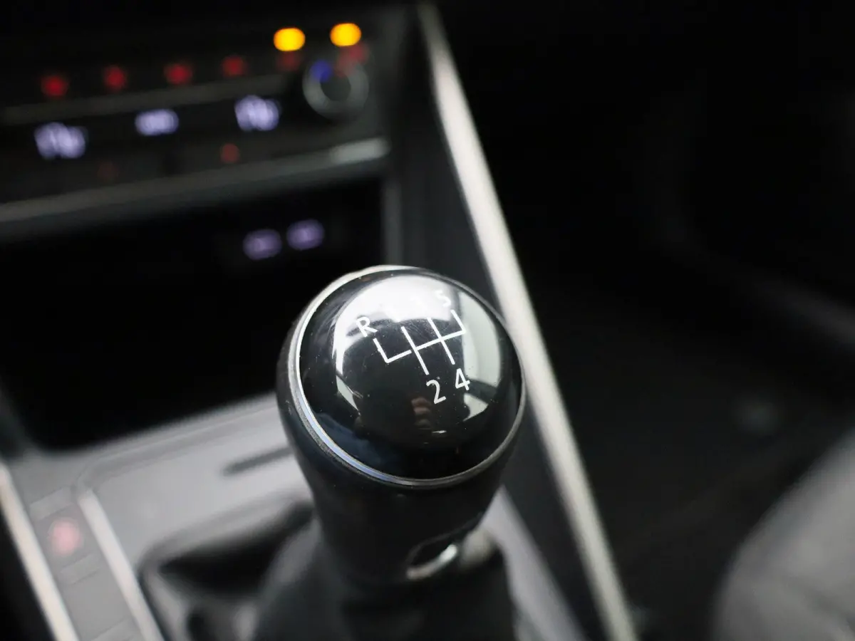 1.0 TSI Comfortline Business 95 PK| Origineel Nederlands | 1e Eigenaar | Navigatie | Parkeersensoren | Cllimatronic | Apple Carplay | Android Auto | Mobiel Draadloos Oplaadbaar