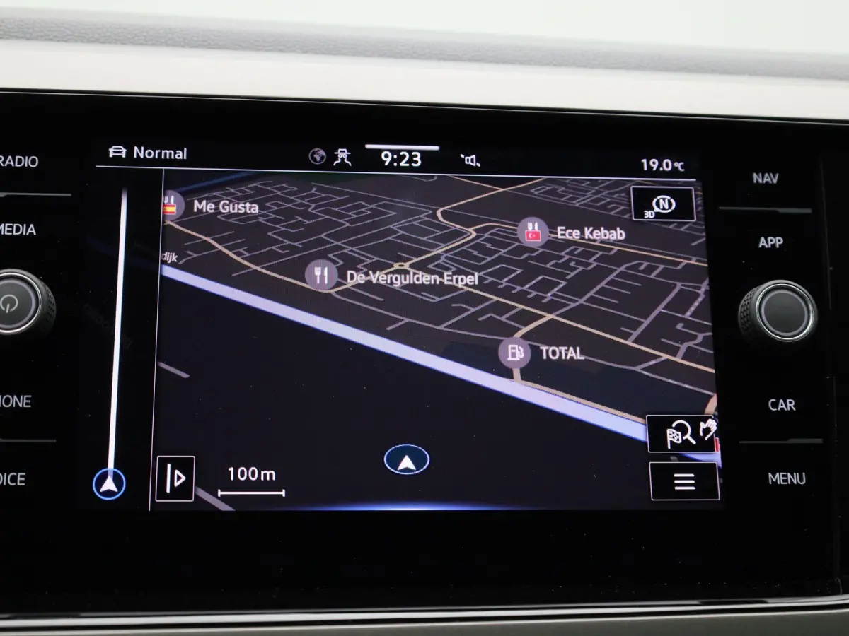 1.0 TSI Comfortline Business 95 PK| Origineel Nederlands | 1e Eigenaar | Navigatie | Parkeersensoren | Cllimatronic | Apple Carplay | Android Auto | Mobiel Draadloos Oplaadbaar