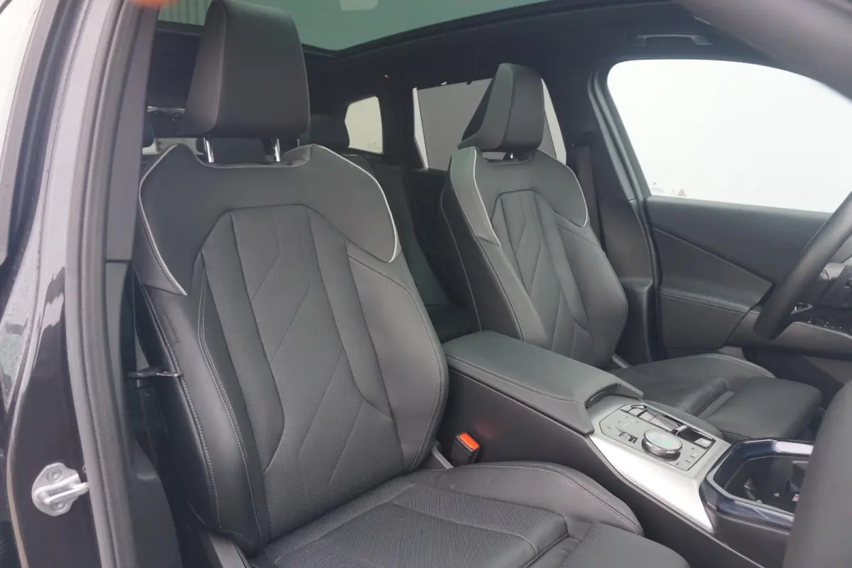 xDrive20 M Sportpakket | Glazen Panoramadak | Trekhaak Elektrisch | Stuur- en stoelverwarming | Stoelventilatie | Active Cruise Control | Harman Kardon