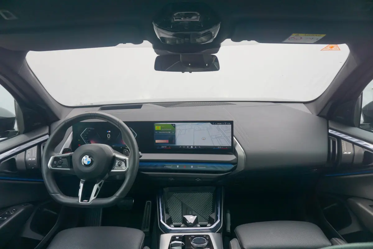 xDrive20 M Sportpakket | Glazen Panoramadak | Trekhaak Elektrisch | Stuur- en stoelverwarming | Stoelventilatie | Active Cruise Control | Harman Kardon