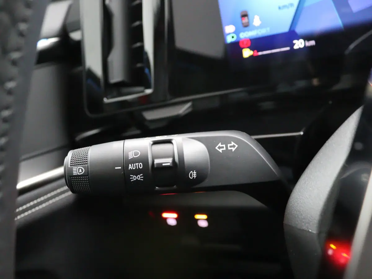 techno full hybrid E-Tech 200 | Adapt. Cruise | Parkeercamera |