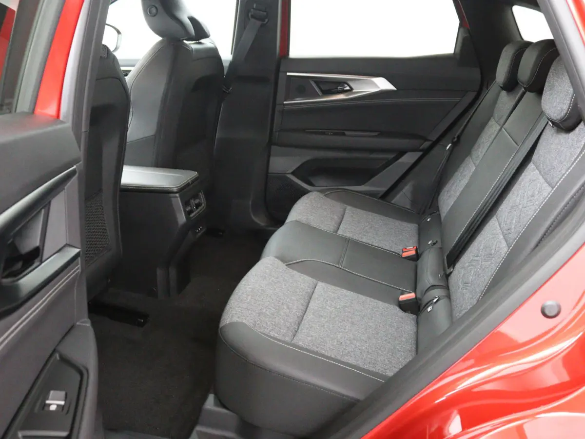 techno full hybrid E-Tech 200 | Adapt. Cruise | Parkeercamera |