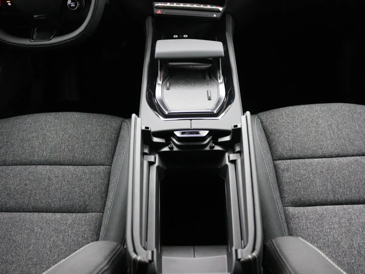 techno full hybrid E-Tech 200 | Adapt. Cruise | Parkeercamera |
