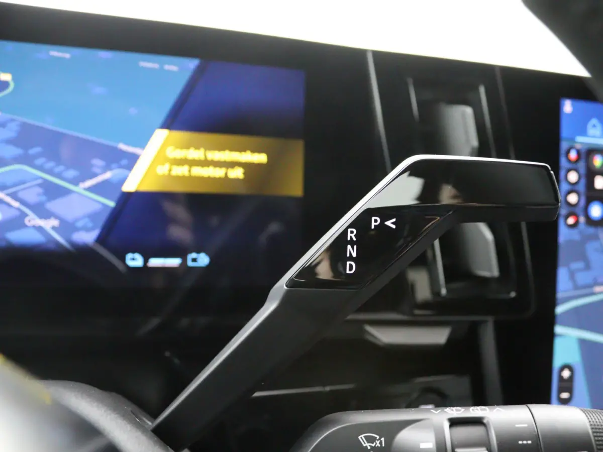 techno full hybrid E-Tech 200 | Adapt. Cruise | Parkeercamera |