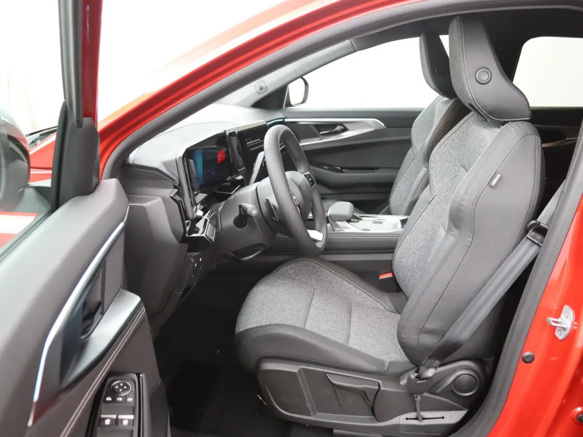 techno full hybrid E-Tech 200 | Adapt. Cruise | Parkeercamera |