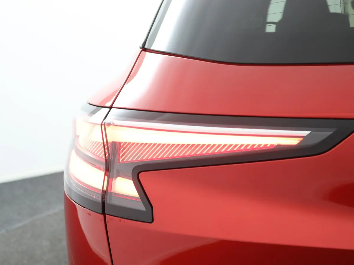 techno full hybrid E-Tech 200 | Adapt. Cruise | Parkeercamera |