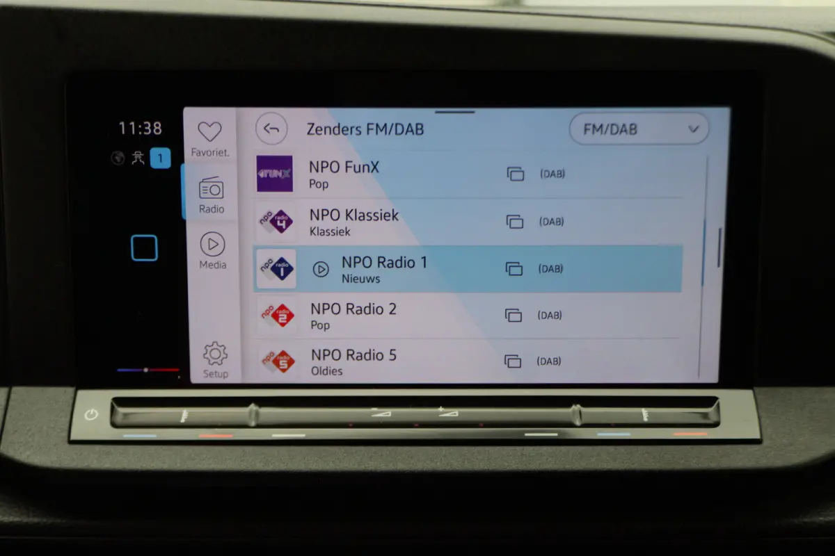 2.0 TDI Comfort Airco, Cruise, Apple Carplay, Camera, Bluetooth, Elektrische Pakket, 16''