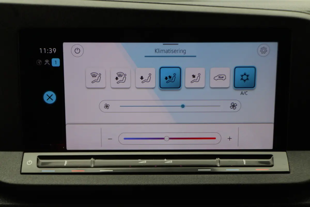 2.0 TDI Comfort Airco, Cruise, Apple Carplay, Camera, Bluetooth, Elektrische Pakket, 16''