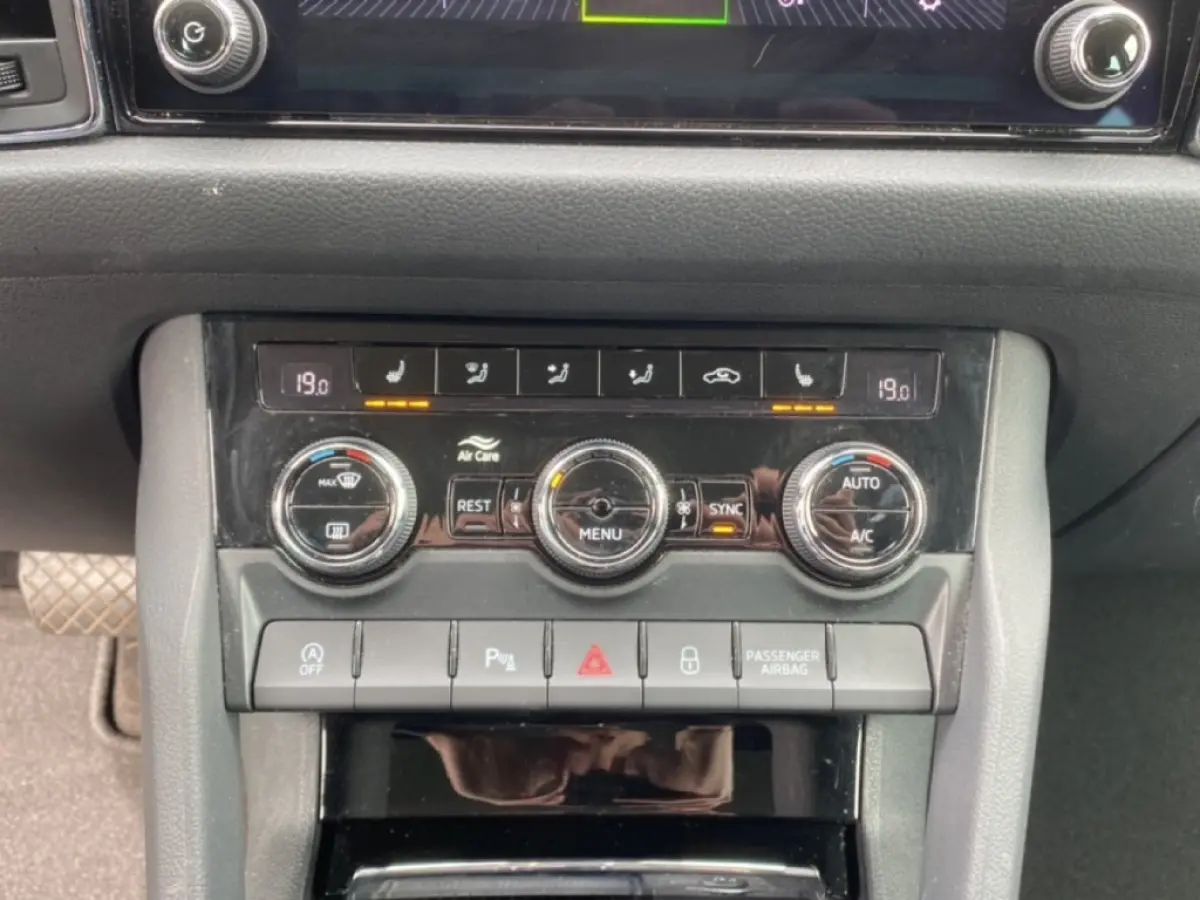 1.5 TSI DSG AMBITION CAMERA/CRUISE/STOELVERW/PDC