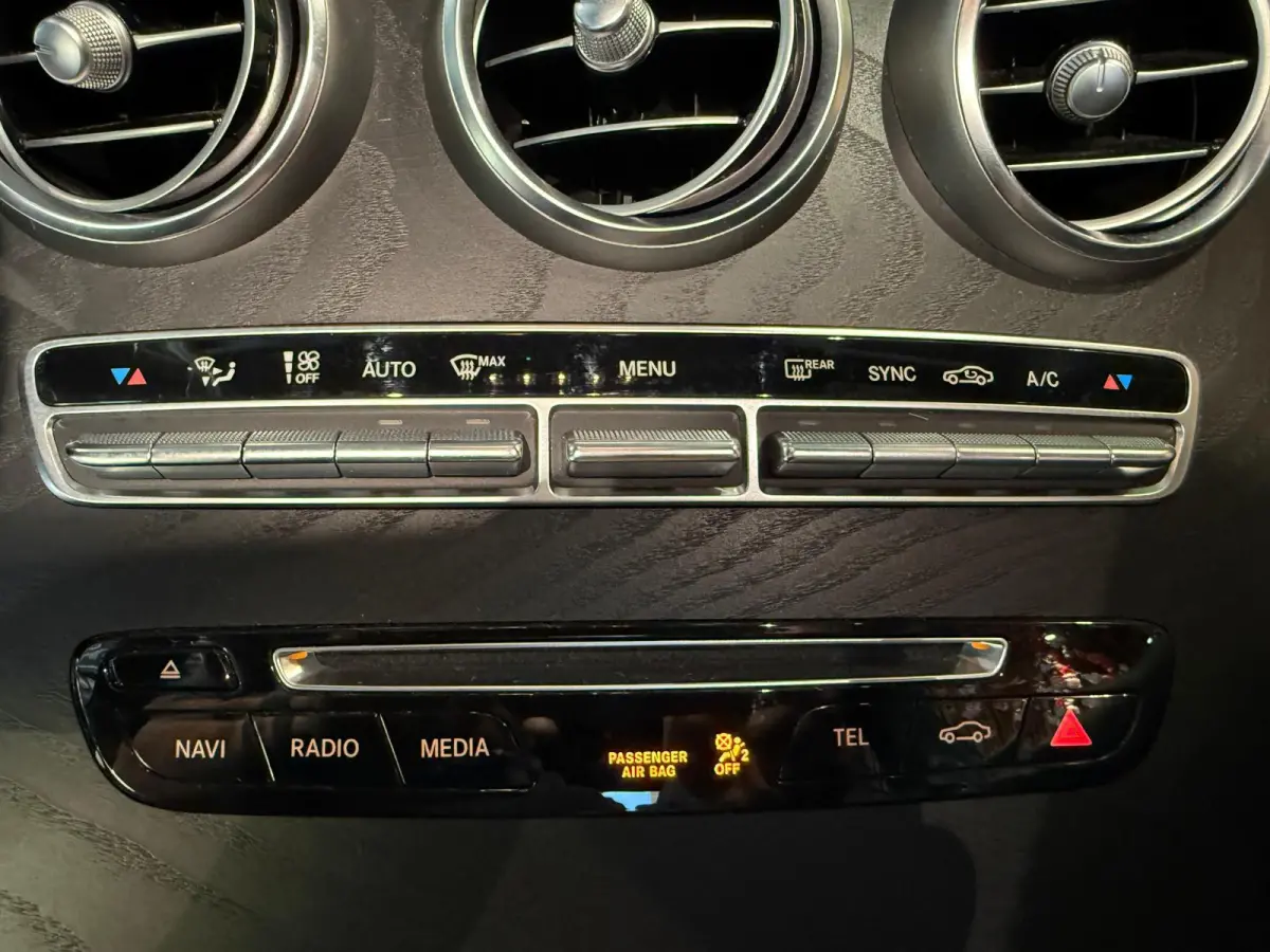 180 Premium Plus Panorama Schuifdak nieuwe velgen en banden