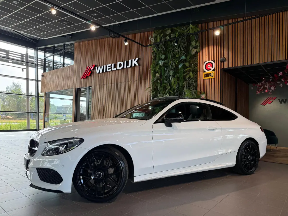 180 Premium Plus Panorama Schuifdak nieuwe velgen en banden