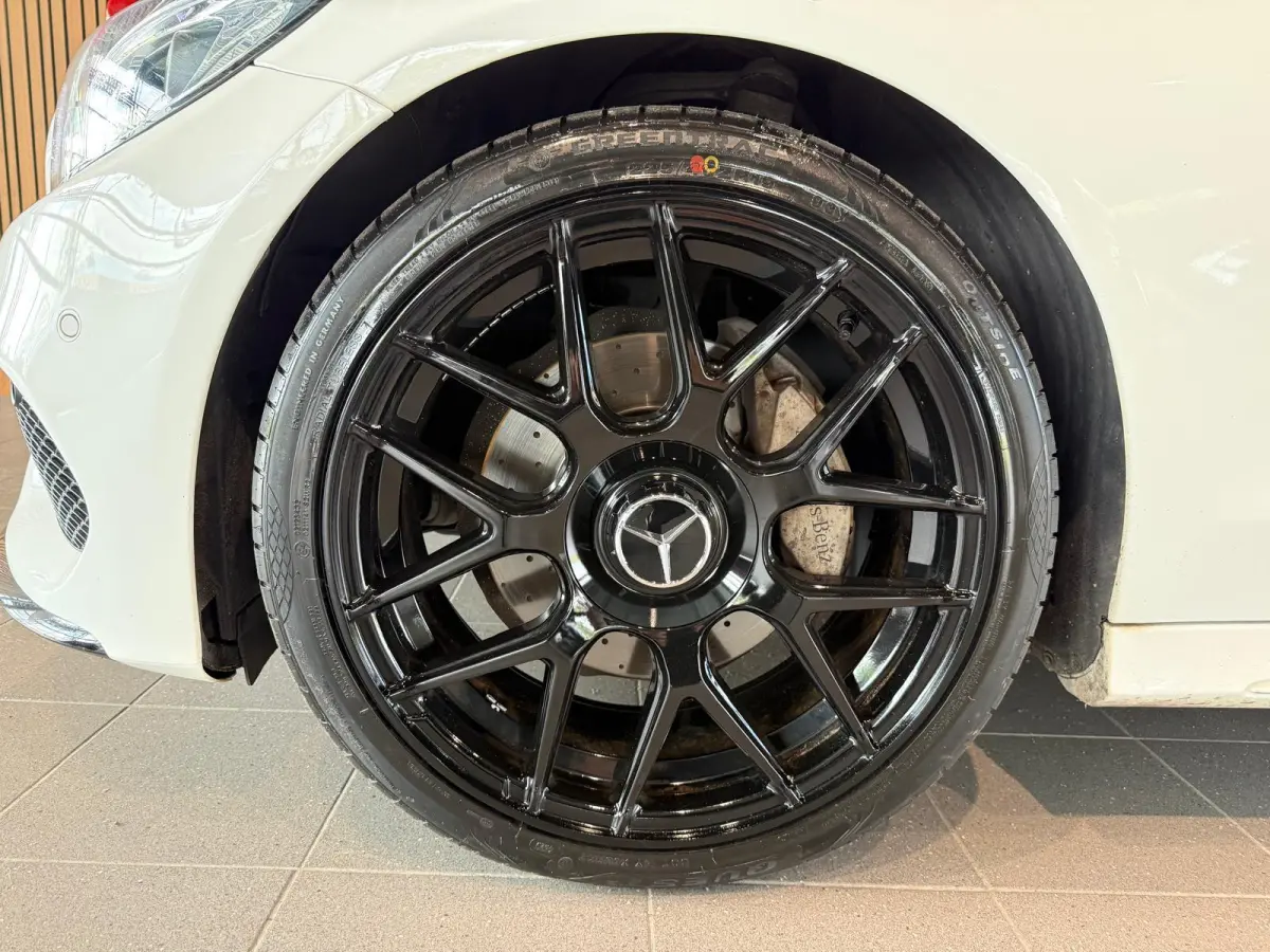 180 Premium Plus Panorama Schuifdak nieuwe velgen en banden