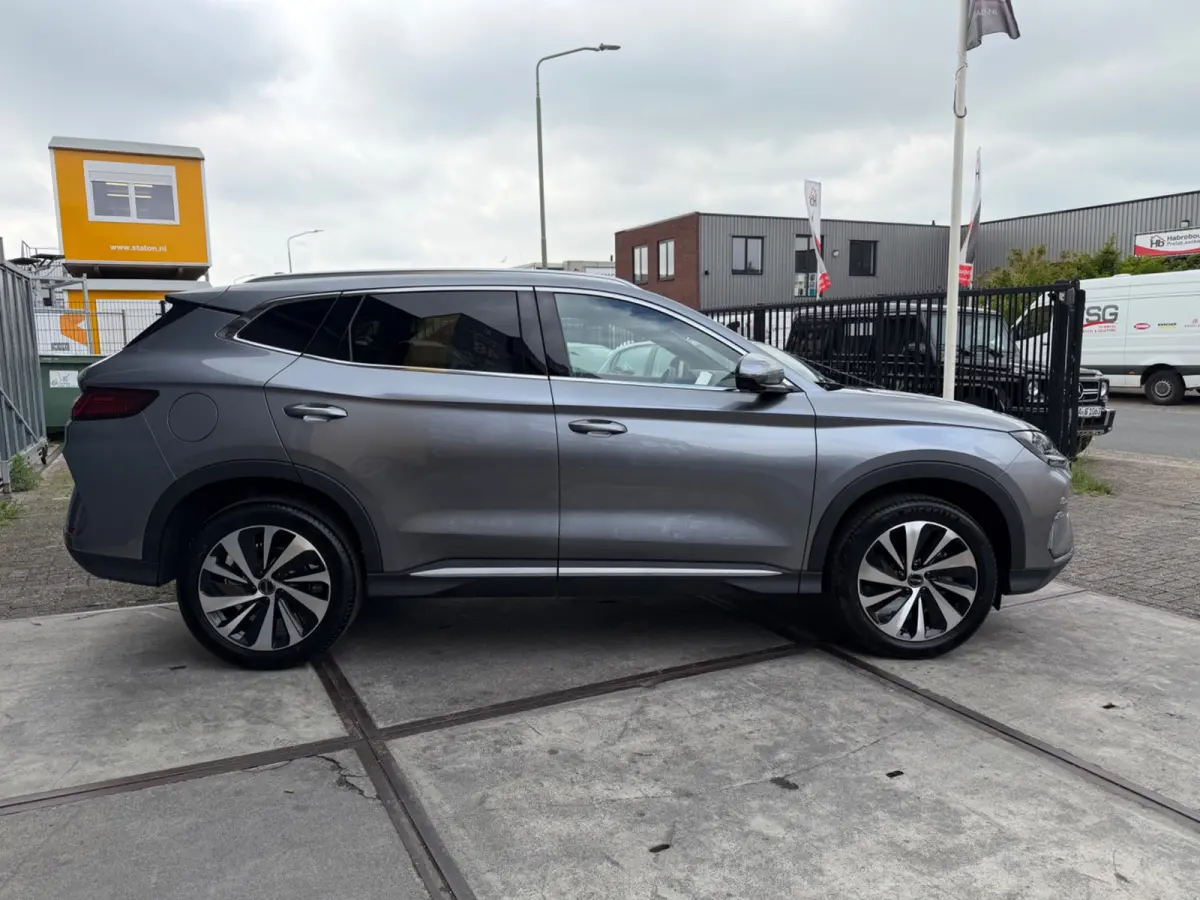 1.5 DM-i FWD Boost | 360 | Pano | Leder | CarPlay | Full options
