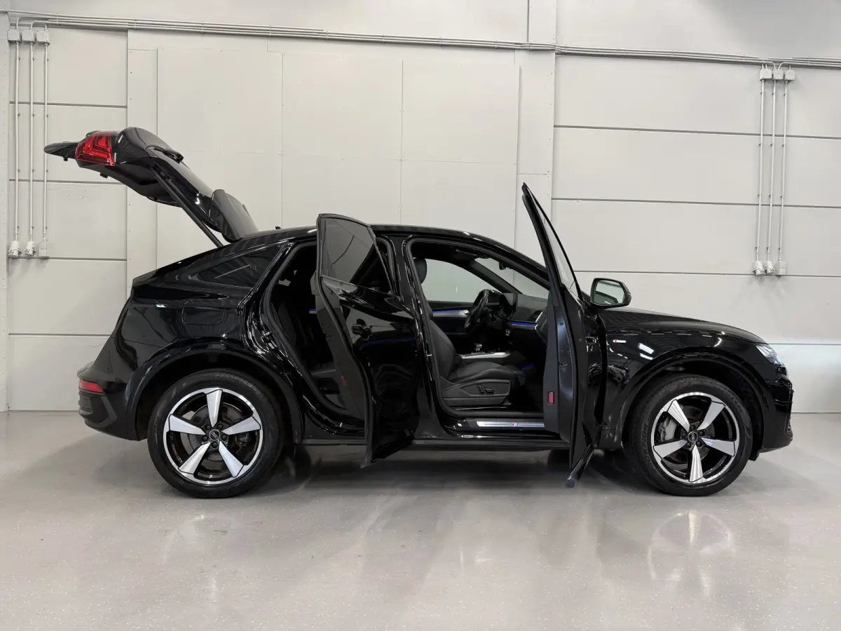 55 TFSI e quattro S-Line BLACK RS-LEER/HEAD-UP/TREKHAAK/20"/CAMERA/SOH 90%/SFEER/CARPLAY/MATRIX/KEYLESS/BLACK-OPTIC PLUS/3X S-LINE/AUDI DEALER HISTORIE