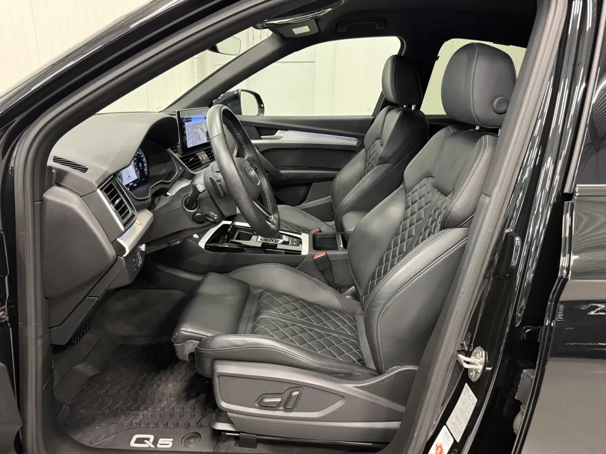 55 TFSI e quattro S-Line BLACK RS-LEER/HEAD-UP/TREKHAAK/20"/CAMERA/SOH 90%/SFEER/CARPLAY/MATRIX/KEYLESS/BLACK-OPTIC PLUS/3X S-LINE/AUDI DEALER HISTORIE