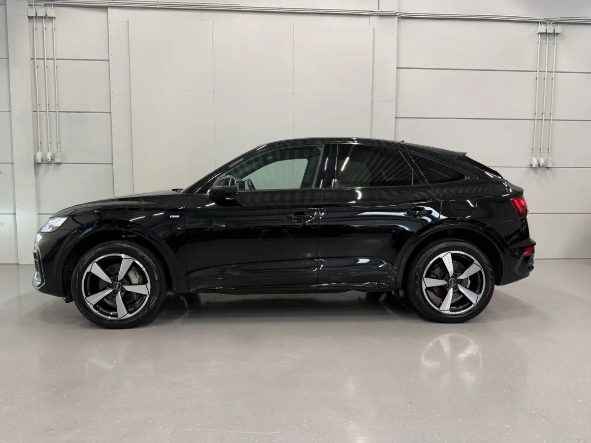 55 TFSI e quattro S-Line BLACK RS-LEER/HEAD-UP/TREKHAAK/20"/CAMERA/SOH 90%/SFEER/CARPLAY/MATRIX/KEYLESS/BLACK-OPTIC PLUS/3X S-LINE/AUDI DEALER HISTORIE