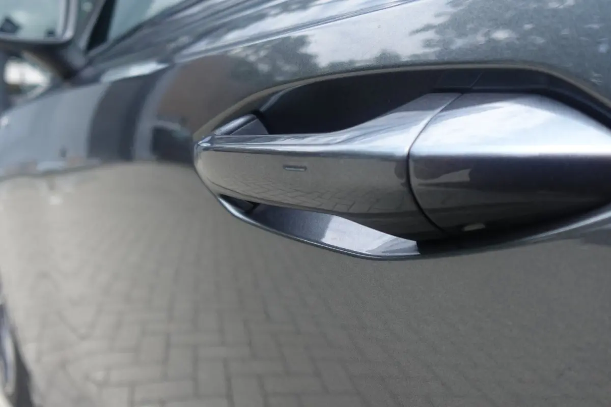 35 TFSI S-Line KEYLESS SFEER CARPLAY'