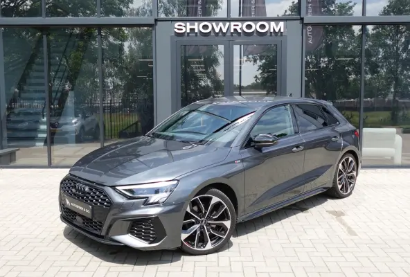 35 TFSI S-Line KEYLESS SFEER CARPLAY'