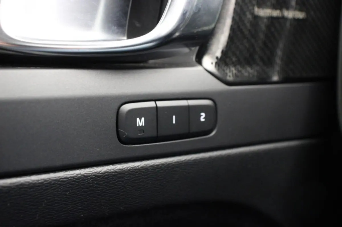 Recharge Twin 78 kWh - Panorama, Carplay, 360 Camera, Half Leer, Memory, SOH 89,2%