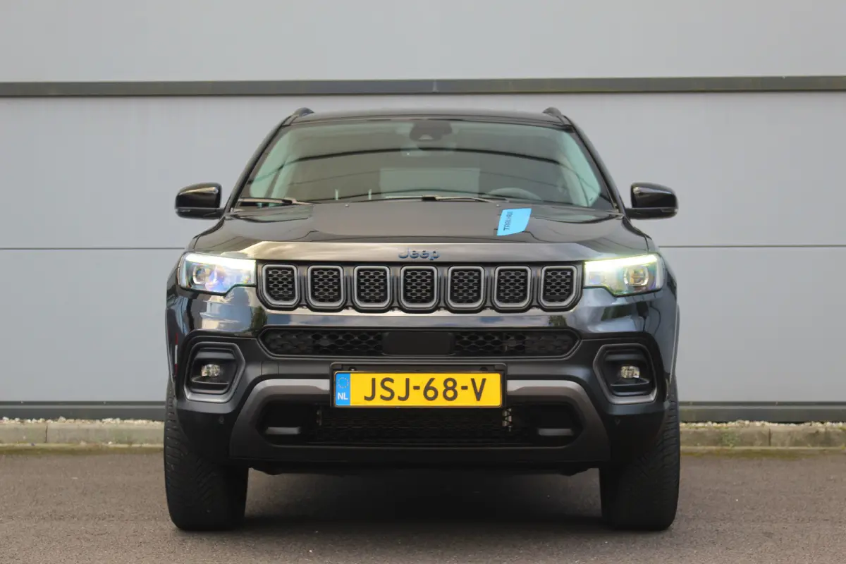 4xe 240 PK Plug-in Hybrid Trail Hawk | Adapt. Cruise | Leder | Memory Stoel | Stoelvent. | Camera | Carplay | Drive Assist | Keyless | Adapt. Cruise | LEDER | Memory Stoel | Stoelvent. | Cam