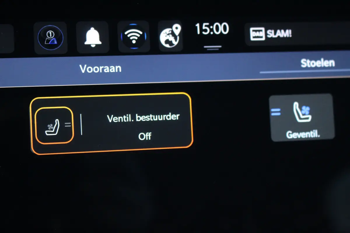 4xe 240 PK Plug-in Hybrid Trail Hawk | Adapt. Cruise | Leder | Memory Stoel | Stoelvent. | Camera | Carplay | Drive Assist | Keyless | Adapt. Cruise | LEDER | Memory Stoel | Stoelvent. | Cam