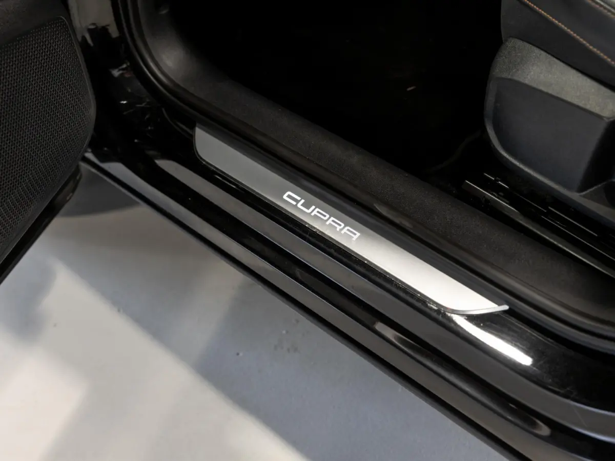 1.5 TSI Business Edition Plus / 150pk / Stoel en stuur verwarming / Beats /