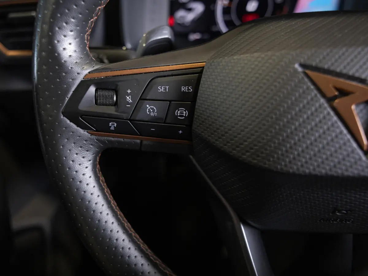 1.5 TSI Business Edition Plus / 150pk / Stoel en stuur verwarming / Beats /
