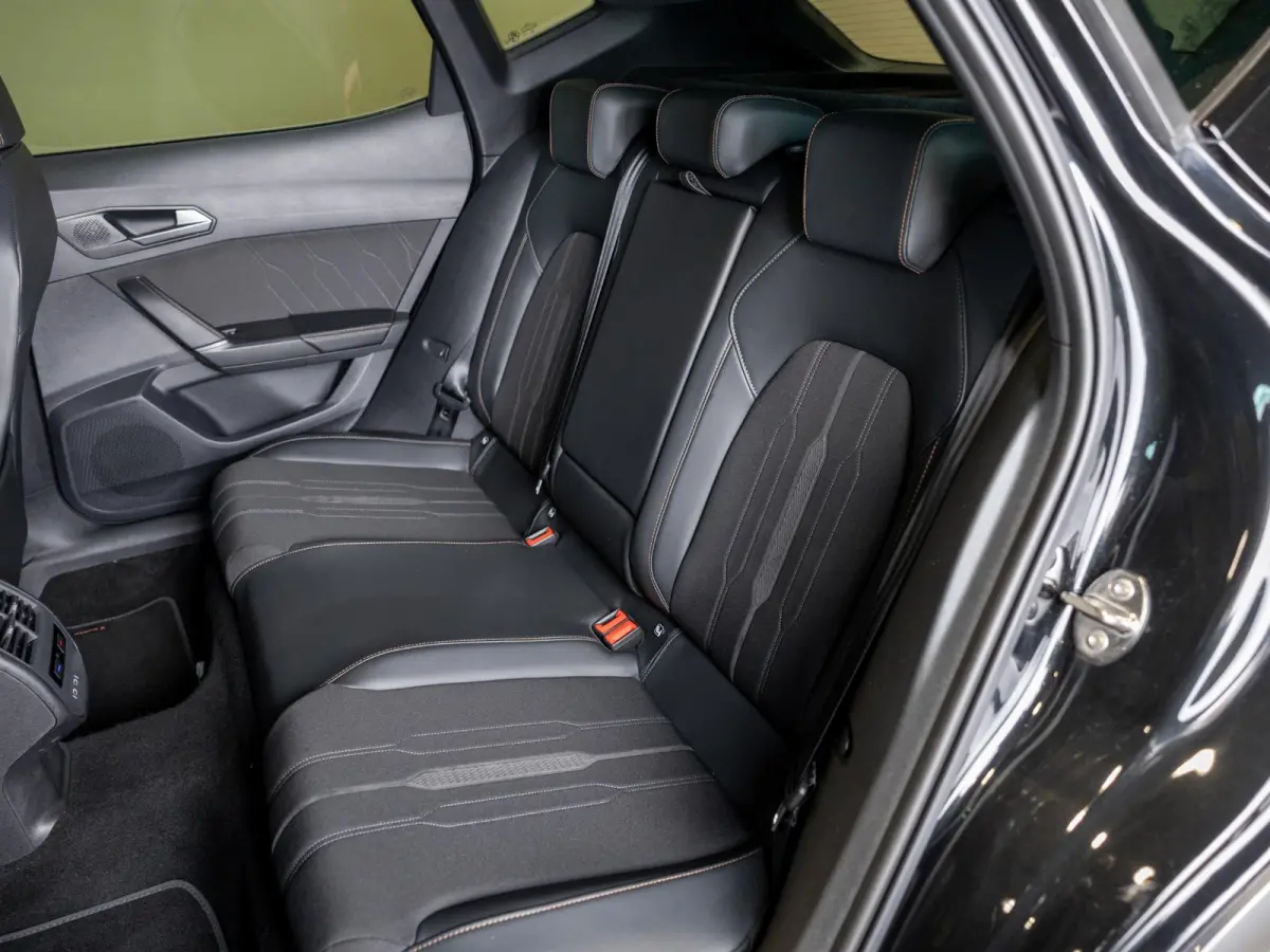 1.5 TSI Business Edition Plus / 150pk / Stoel en stuur verwarming / Beats /