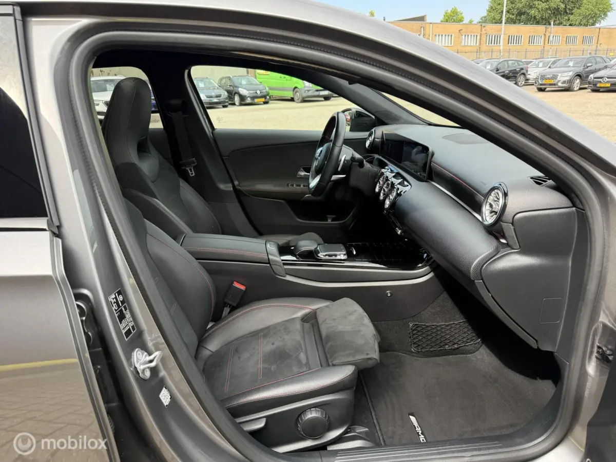 250 AMG-NIGHT PAKKET | A45 UITGEVOERD |