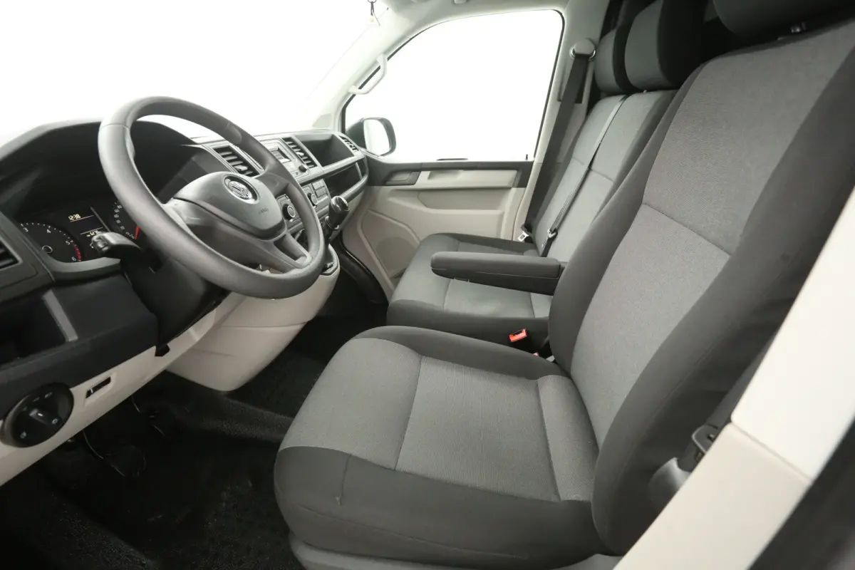 2.0 TDI L2H1 140PK | Airco | Cruise | Trekhaak | 3 Zits | Sidebars