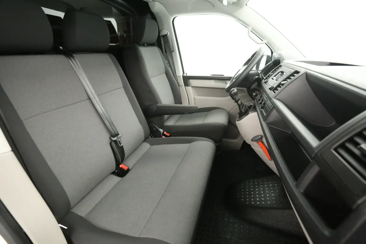 2.0 TDI L2H1 140PK | Airco | Cruise | Trekhaak | 3 Zits | Sidebars