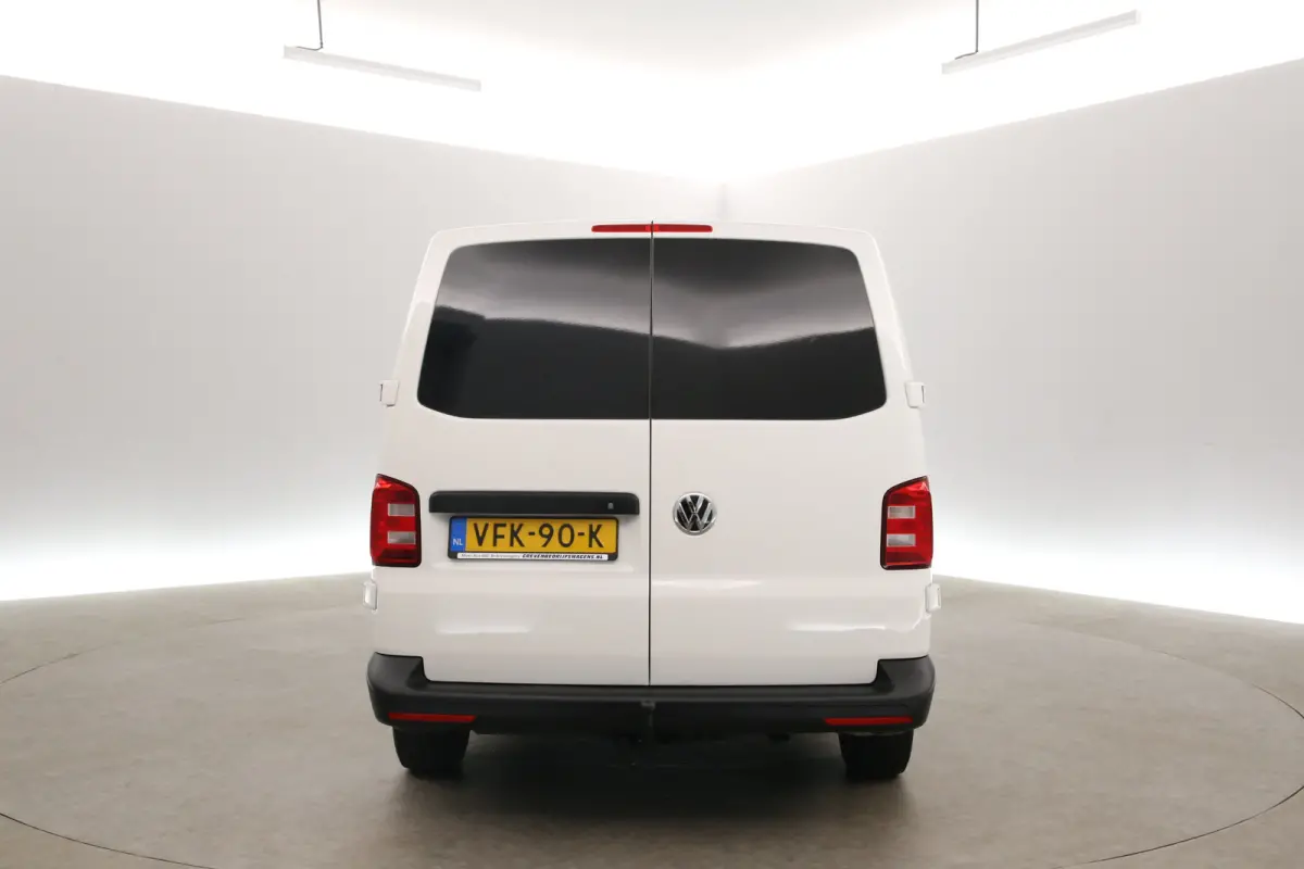 2.0 TDI L2H1 140PK | Airco | Cruise | Trekhaak | 3 Zits | Sidebars