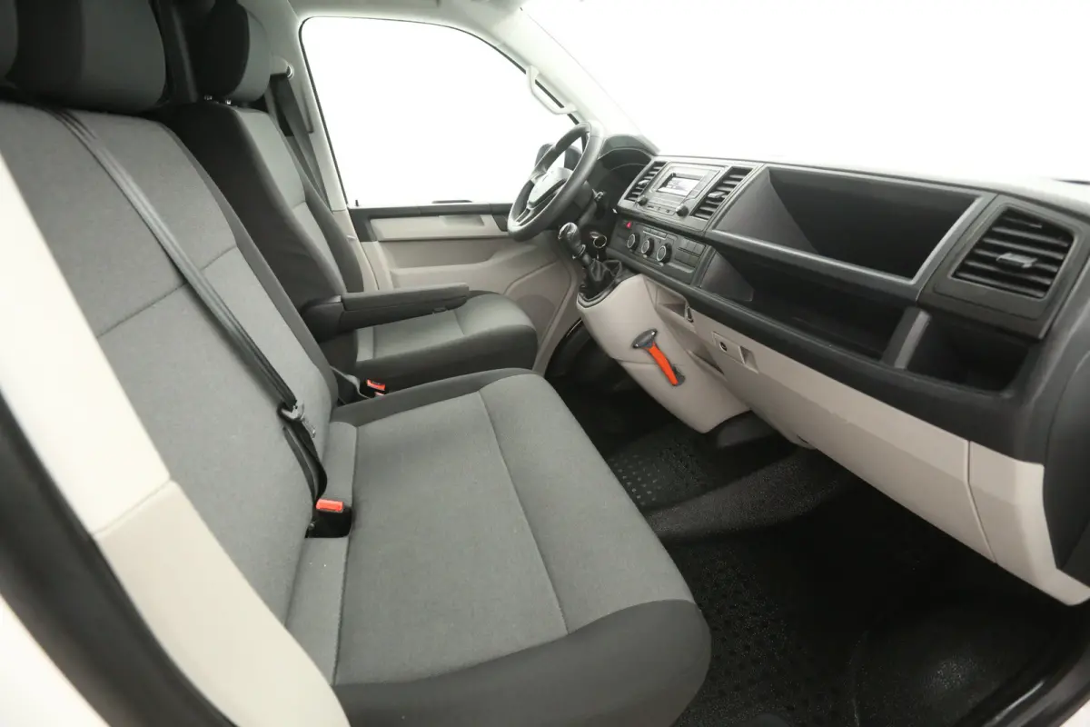 2.0 TDI L2H1 140PK | Airco | Cruise | Trekhaak | 3 Zits | Sidebars