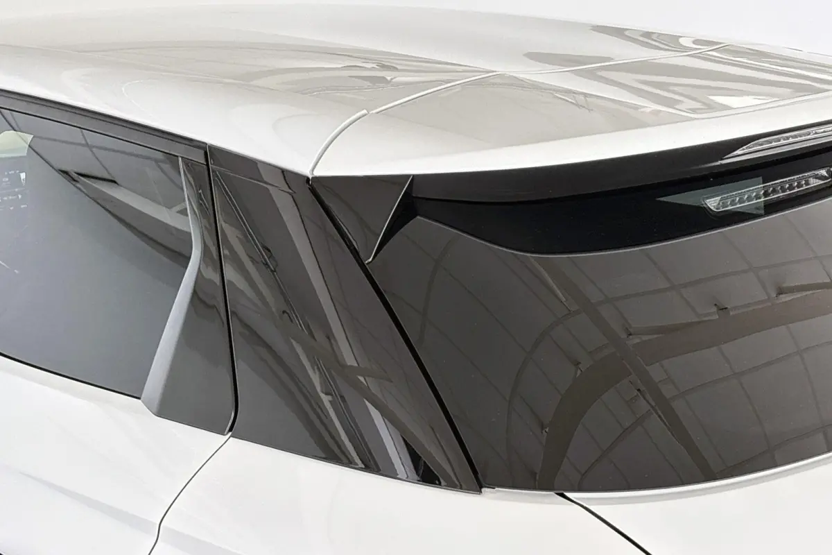 Performance Line 50 kWh SOH 99% Stoelverwarming Head-Up