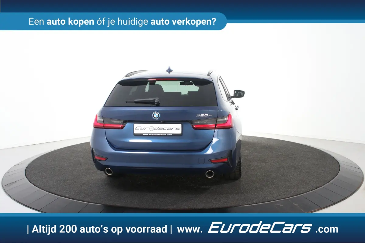320 e *1ste Eigenaar*Leer*Stoelverwarming*Navigatie*PDC*
