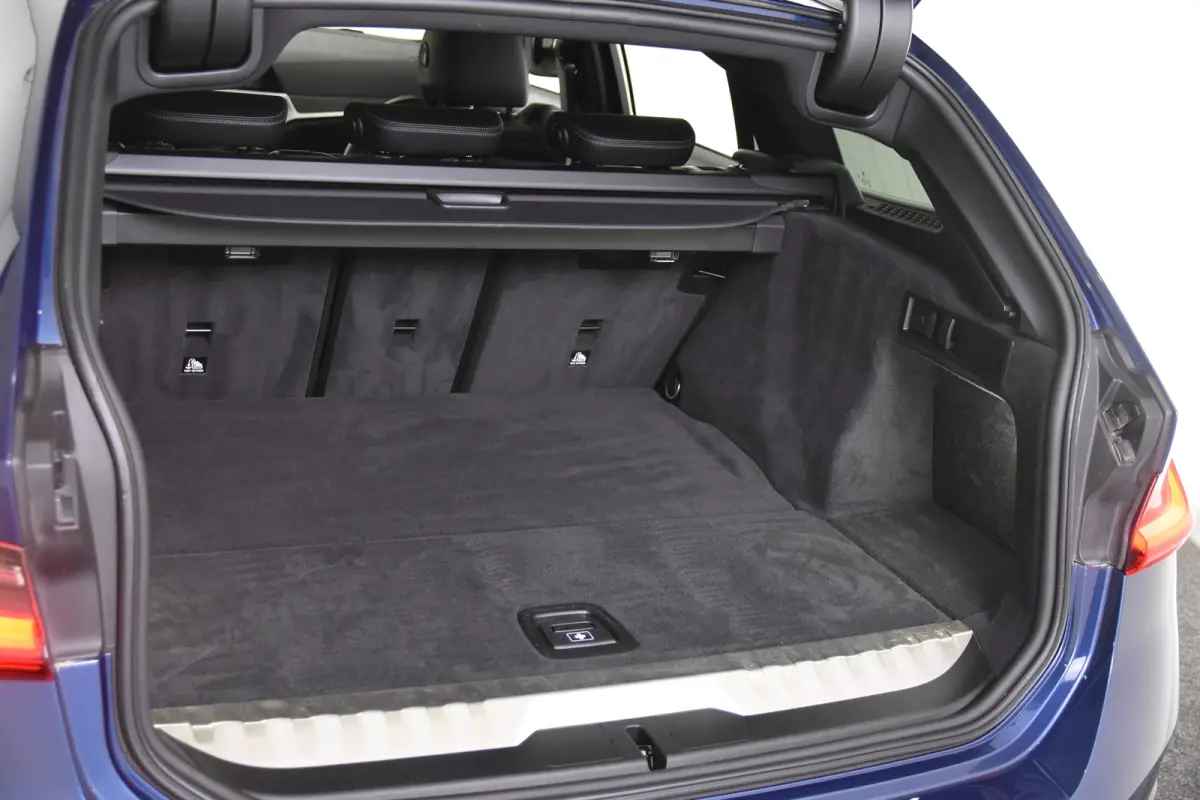 320 e *1ste Eigenaar*Leer*Stoelverwarming*Navigatie*PDC*