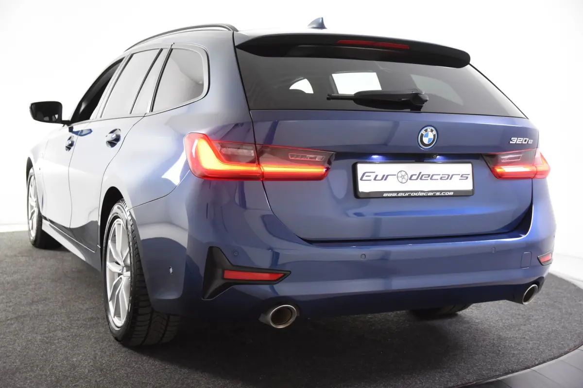 320 e *1ste Eigenaar*Leer*Stoelverwarming*Navigatie*PDC*