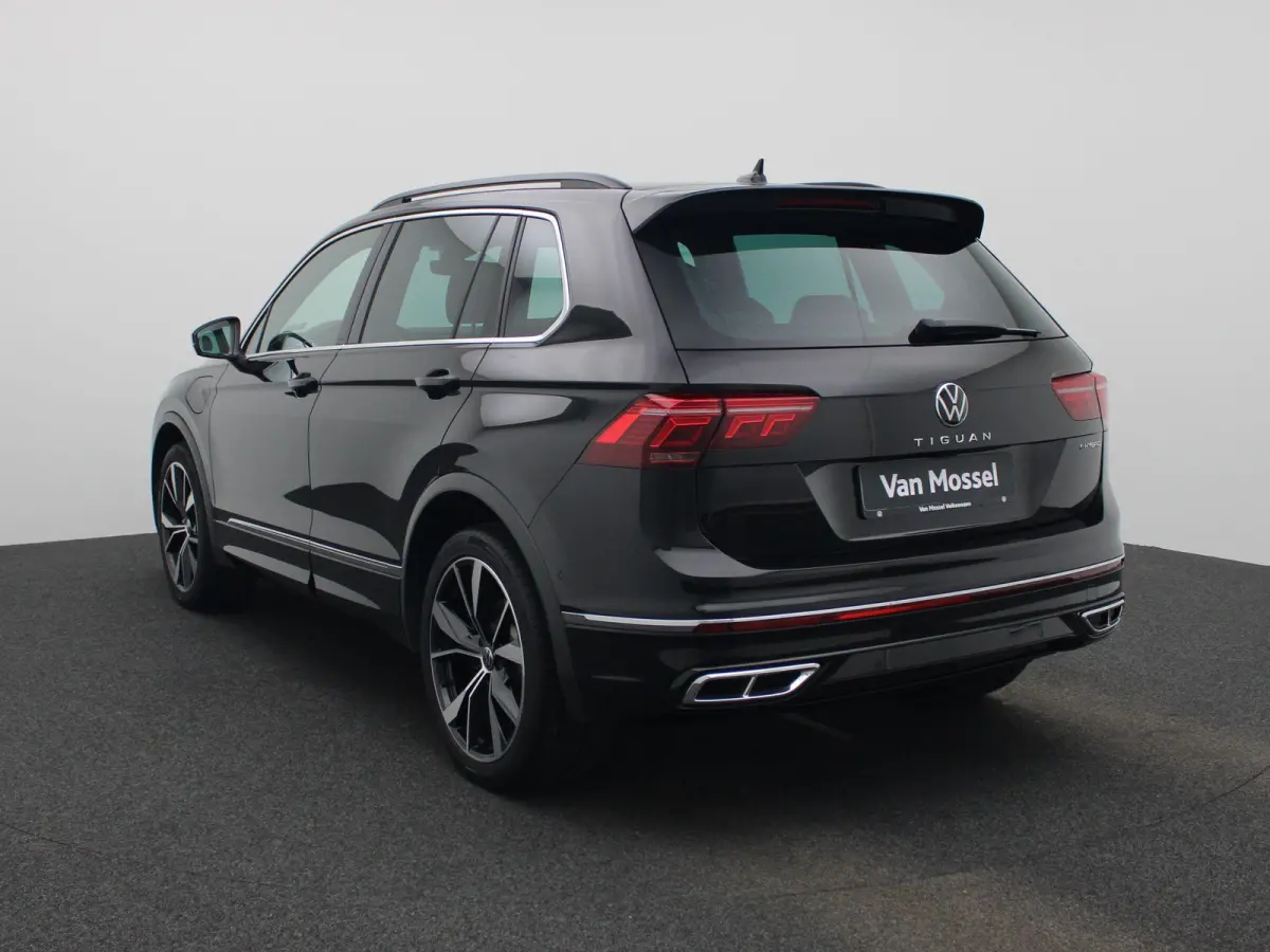 1.4 TSI eHybrid R-Line Business+ 245 PK| | SOH 86,5% | Dealeronderhouden | Trekhaak | Navigatie Pro | 360 Camera | Stoelverwarming Voor & Achter | Stuurwielverwarming