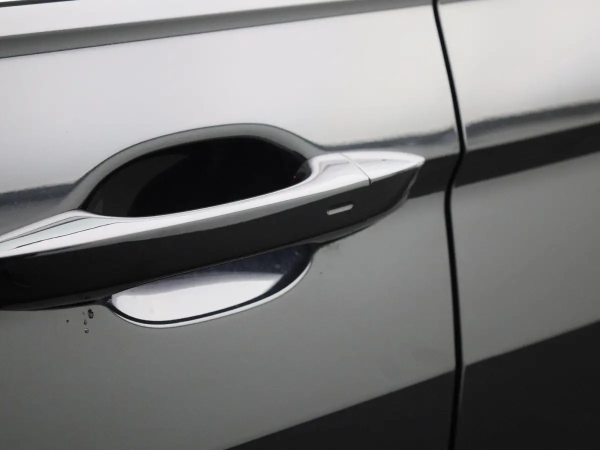 1.4 TSI eHybrid R-Line Business+ 245 PK| | SOH 86,5% | Dealeronderhouden | Trekhaak | Navigatie Pro | 360 Camera | Stoelverwarming Voor & Achter | Stuurwielverwarming