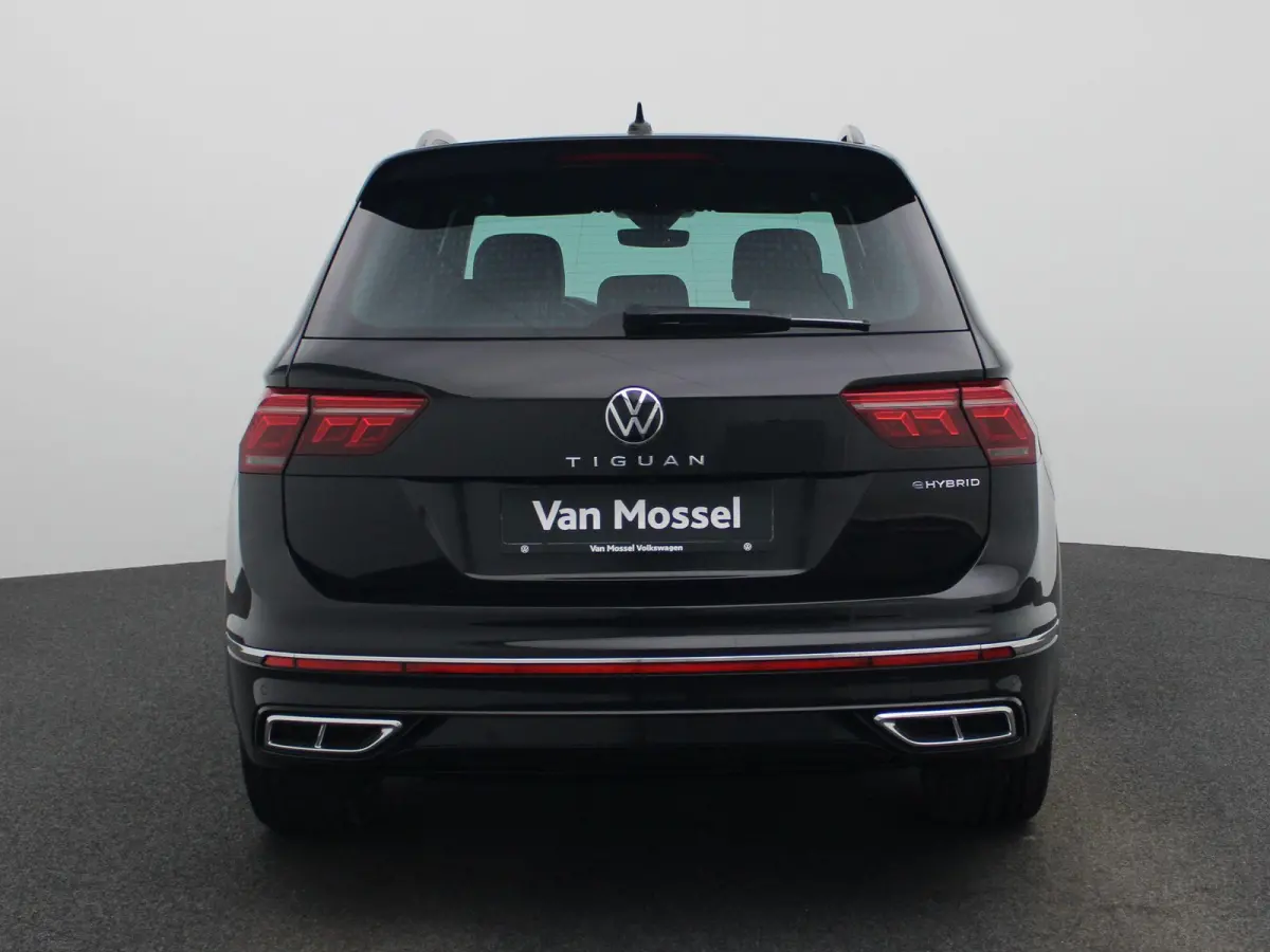 1.4 TSI eHybrid R-Line Business+ 245 PK| | SOH 86,5% | Dealeronderhouden | Trekhaak | Navigatie Pro | 360 Camera | Stoelverwarming Voor & Achter | Stuurwielverwarming