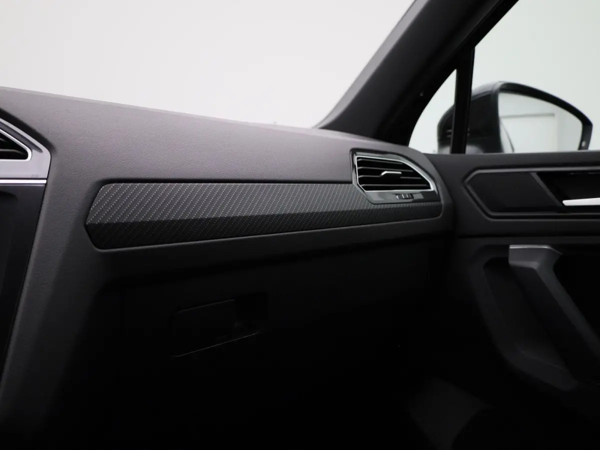 1.4 TSI eHybrid R-Line Business+ 245 PK| | SOH 86,5% | Dealeronderhouden | Trekhaak | Navigatie Pro | 360 Camera | Stoelverwarming Voor & Achter | Stuurwielverwarming