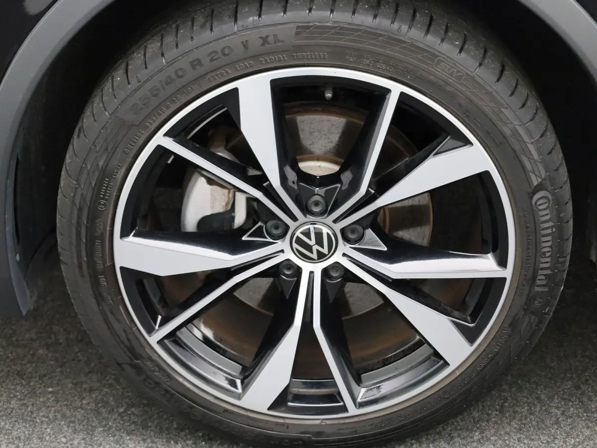 1.4 TSI eHybrid R-Line Business+ 245 PK| | SOH 86,5% | Dealeronderhouden | Trekhaak | Navigatie Pro | 360 Camera | Stoelverwarming Voor & Achter | Stuurwielverwarming