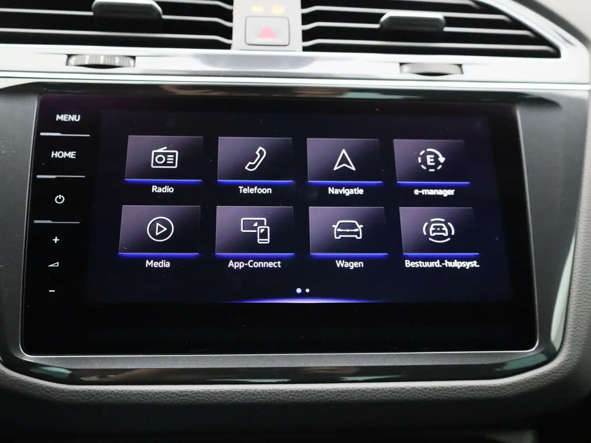 1.4 TSI eHybrid R-Line Business+ 245 PK| | SOH 86,5% | Dealeronderhouden | Trekhaak | Navigatie Pro | 360 Camera | Stoelverwarming Voor & Achter | Stuurwielverwarming
