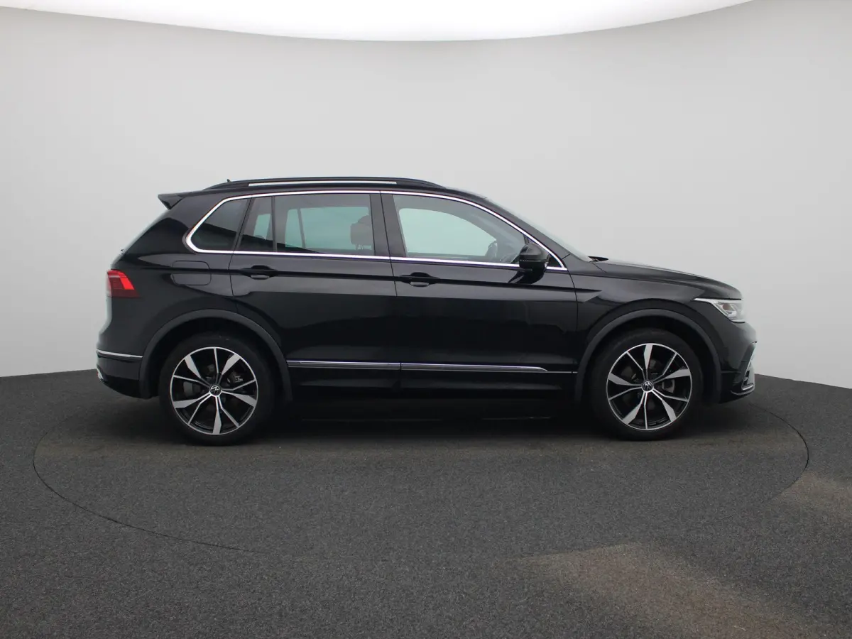 1.4 TSI eHybrid R-Line Business+ 245 PK| | SOH 86,5% | Dealeronderhouden | Trekhaak | Navigatie Pro | 360 Camera | Stoelverwarming Voor & Achter | Stuurwielverwarming