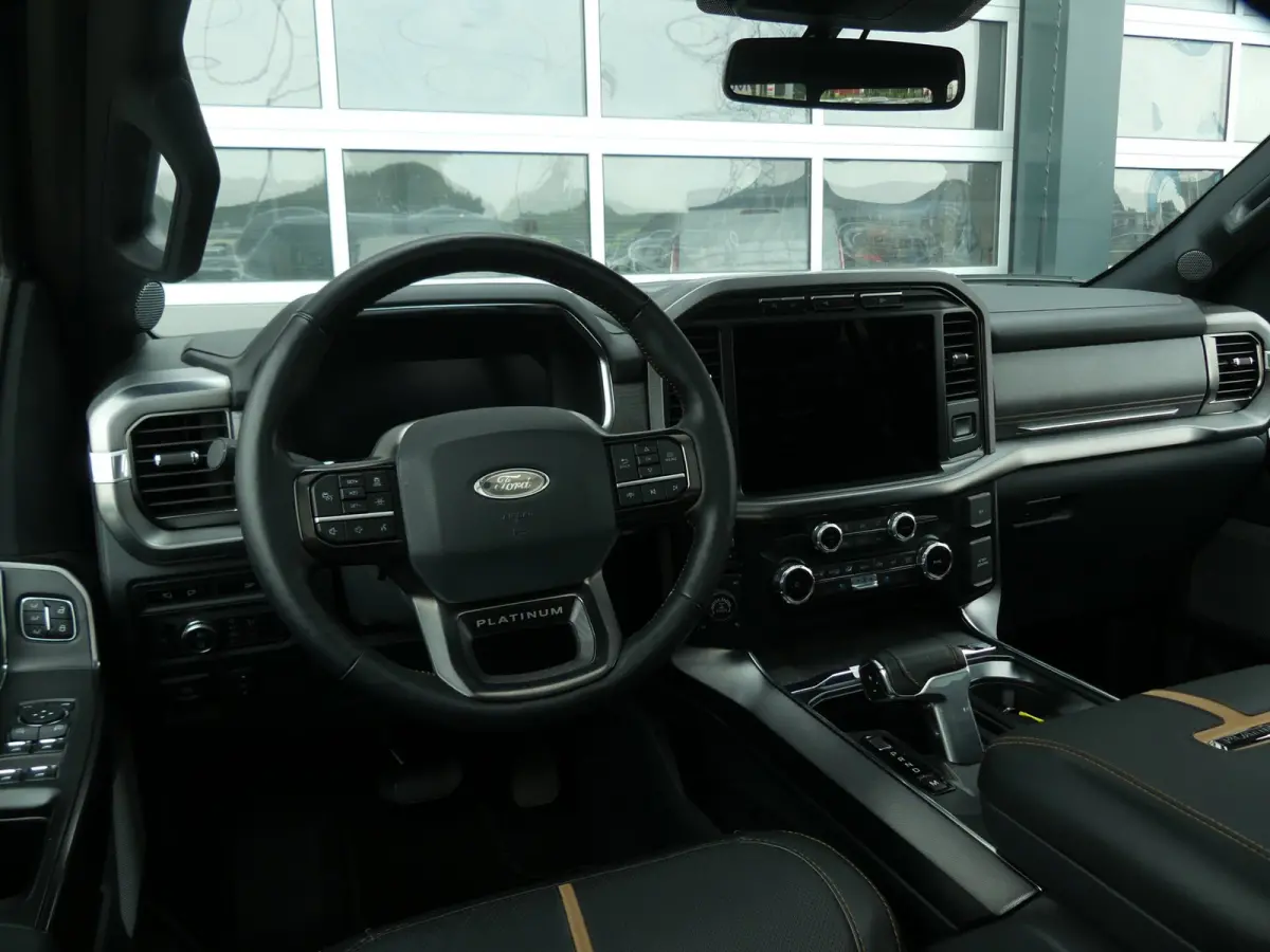 F-150 V6 Platinum AWD 5P / B&O / PANO /
