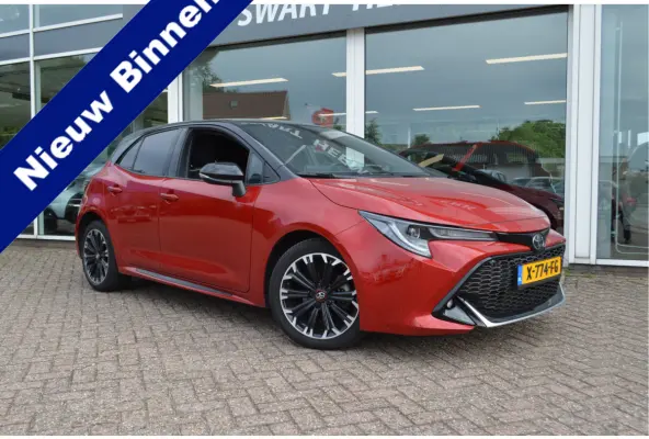 1.8 Hybrid GR-Sport | NL auto | Bi-Tone | Adapt. Cruise | +++